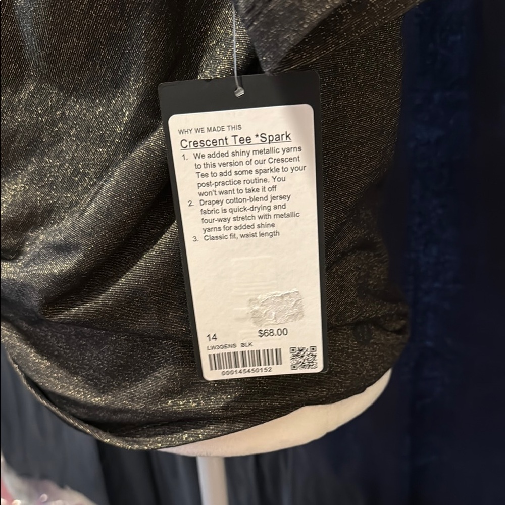 NWT LULULEMON crescent tee Metallic Gold Twist Front Top - Picture 2 of 5